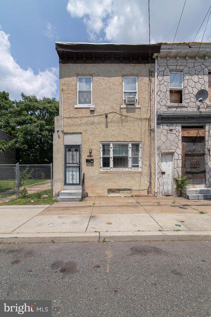 415 Chestnut Street - Photo 1