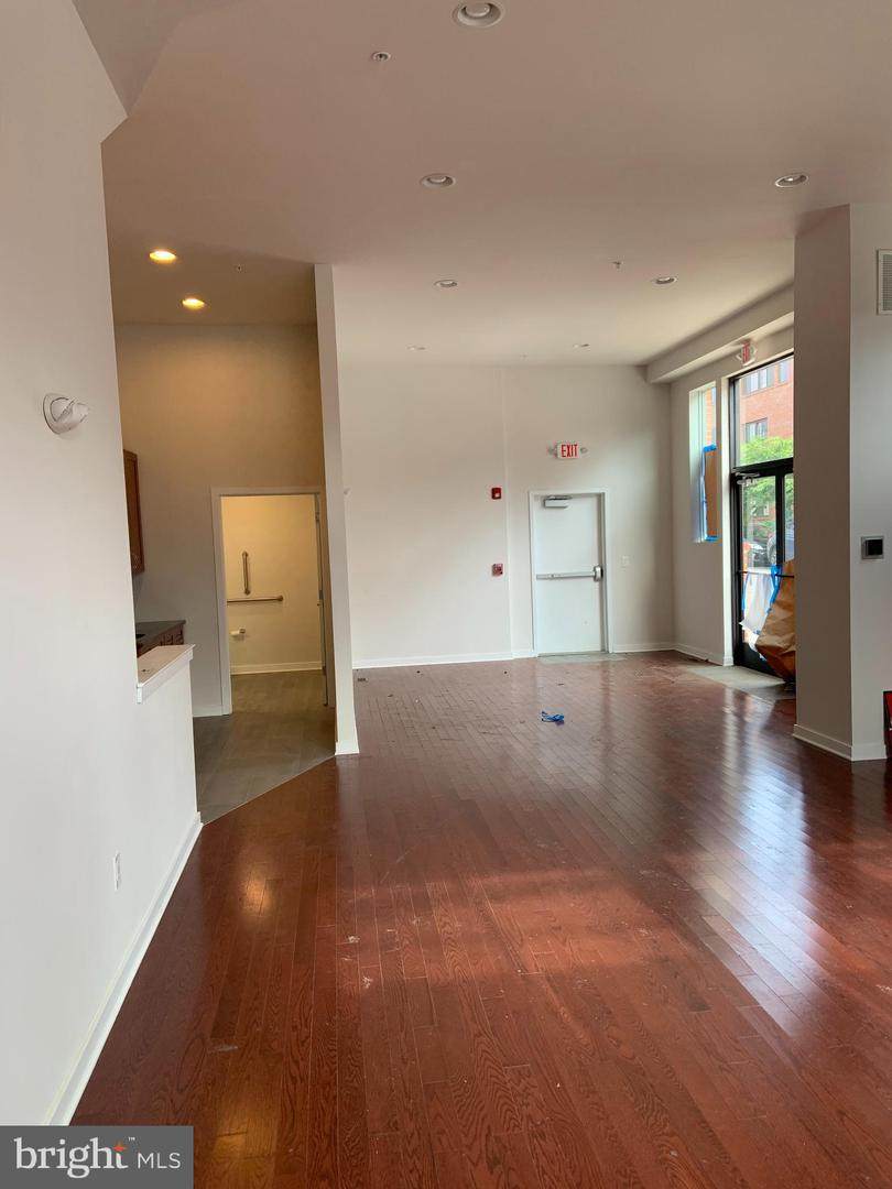 617 10TH Street - Photo 1