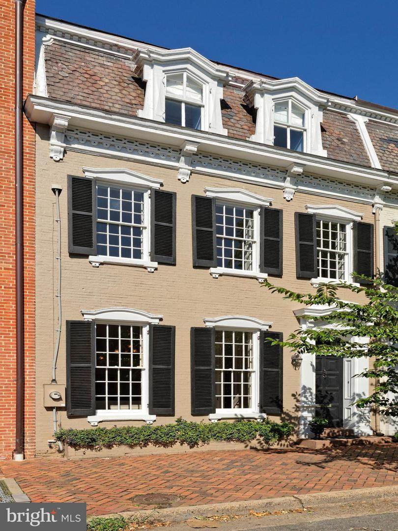 202 Royal Street - Photo 1