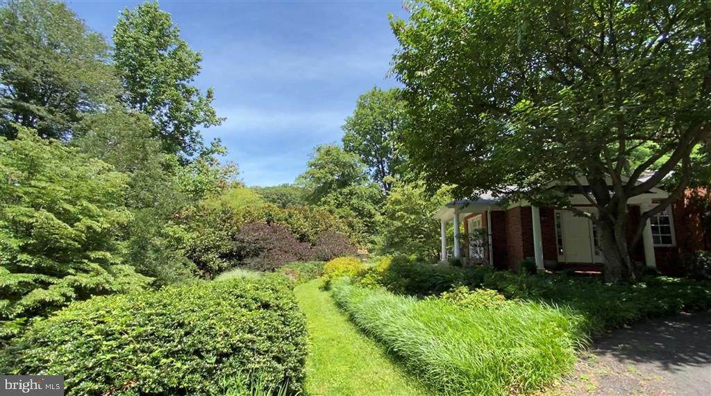 1343 Scotts Run - Photo 1