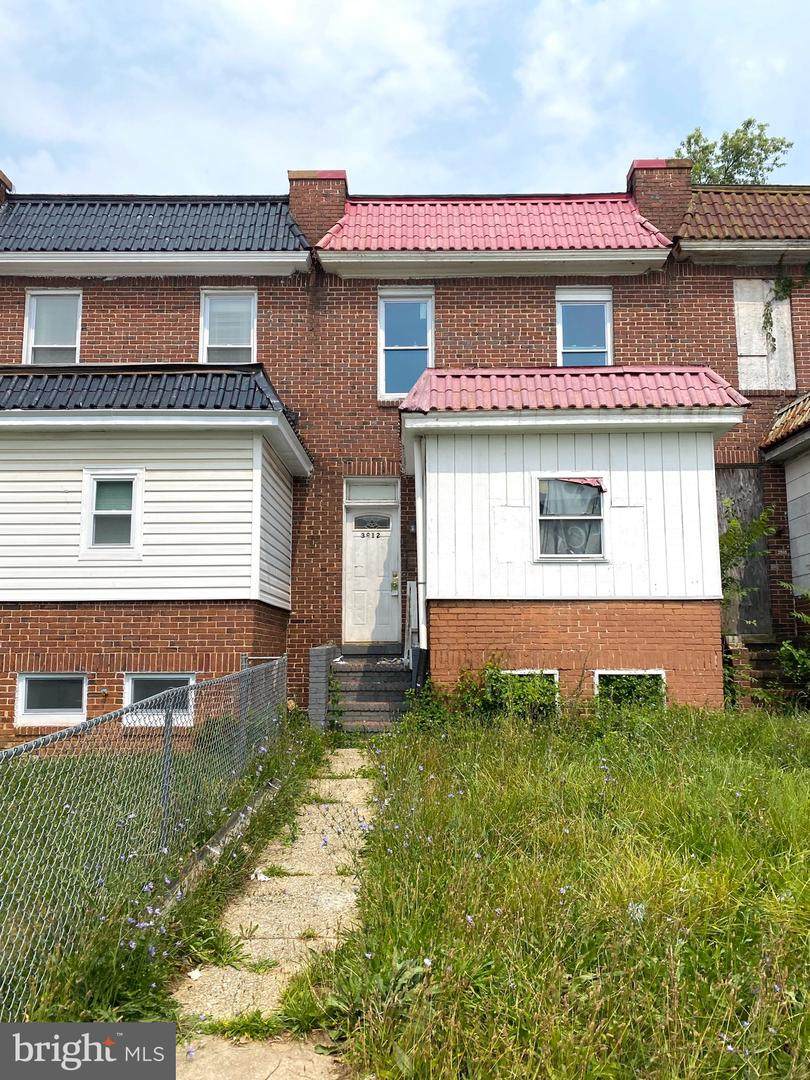 3912 Garrison Avenue - Photo 1