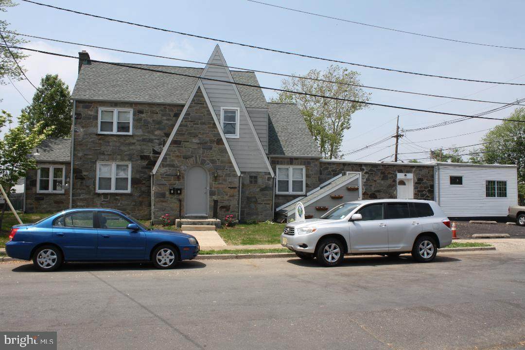 32 Browning Road - Photo 1