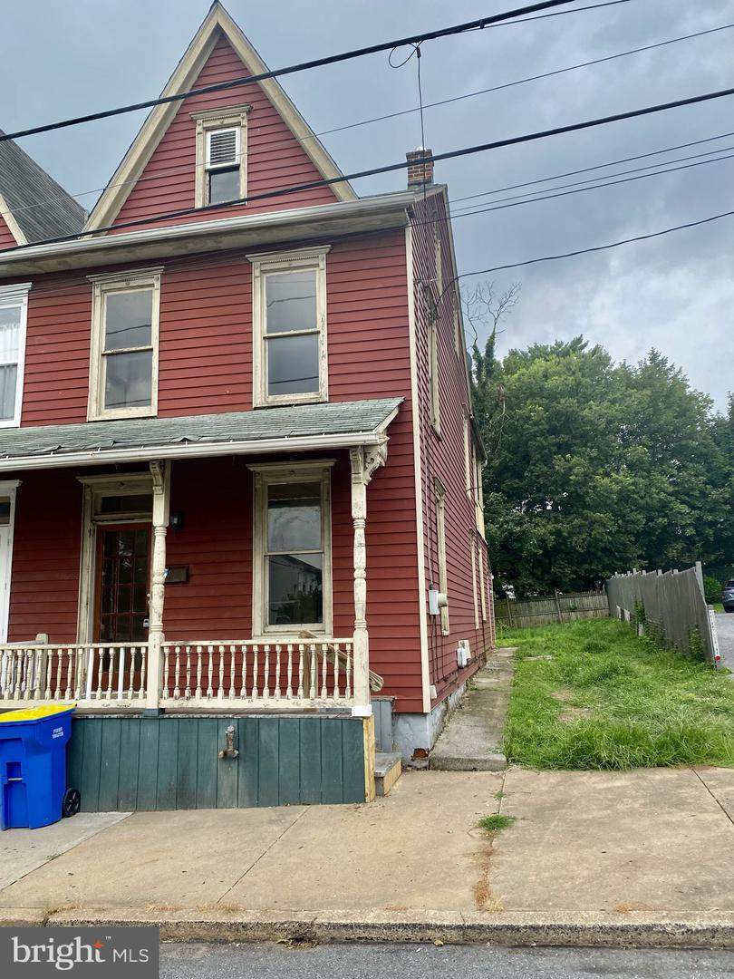 337 Pine Street - Photo 1