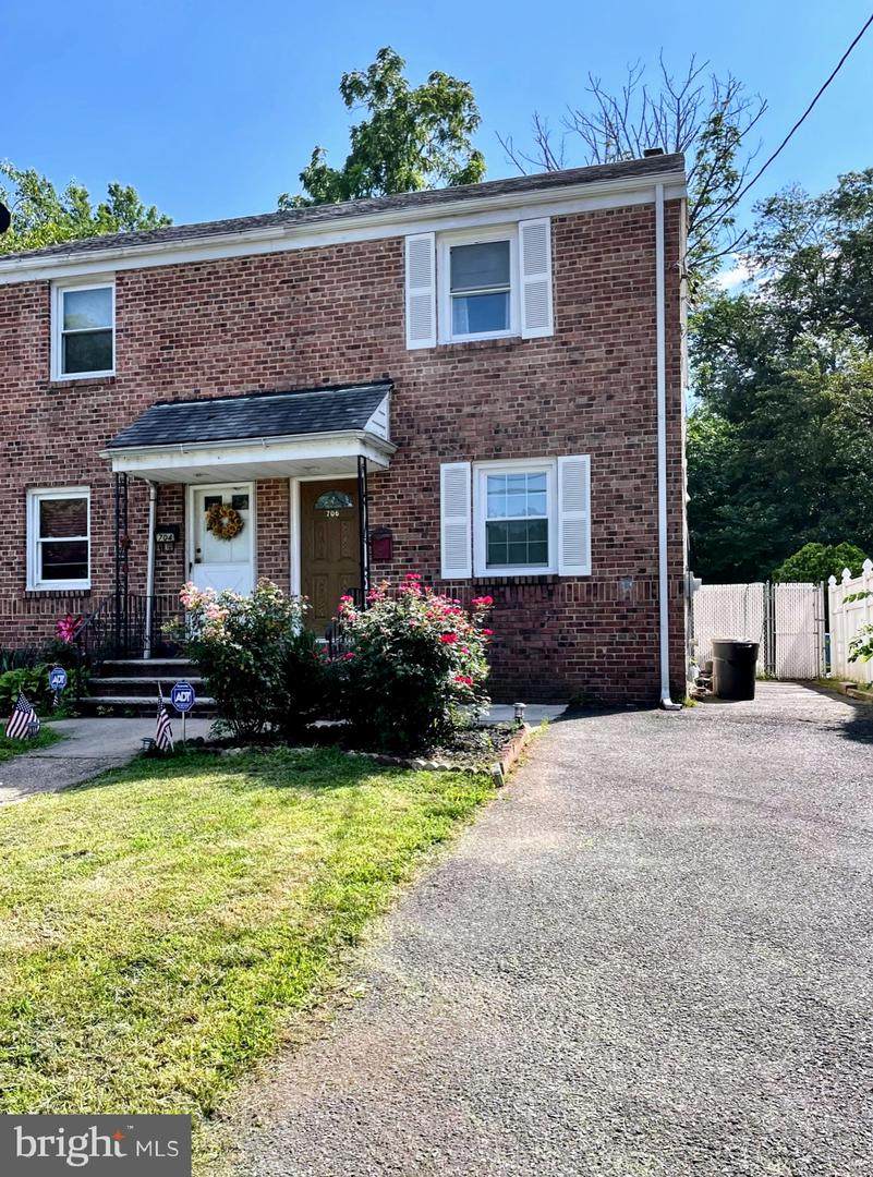 706 Scott Avenue - Photo 1