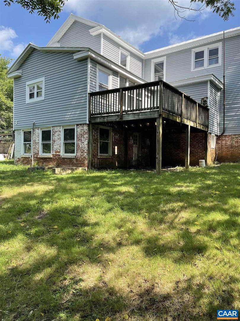 10915 James River Rd - Photo 1