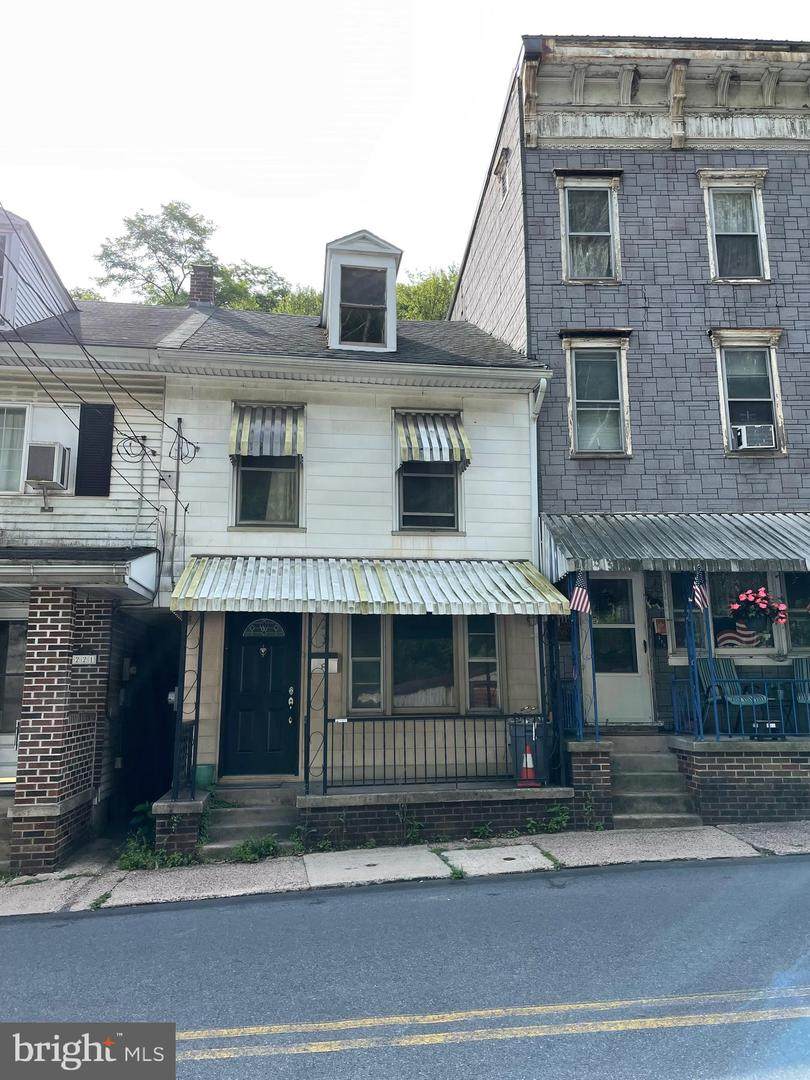 223 Broadway - Photo 1