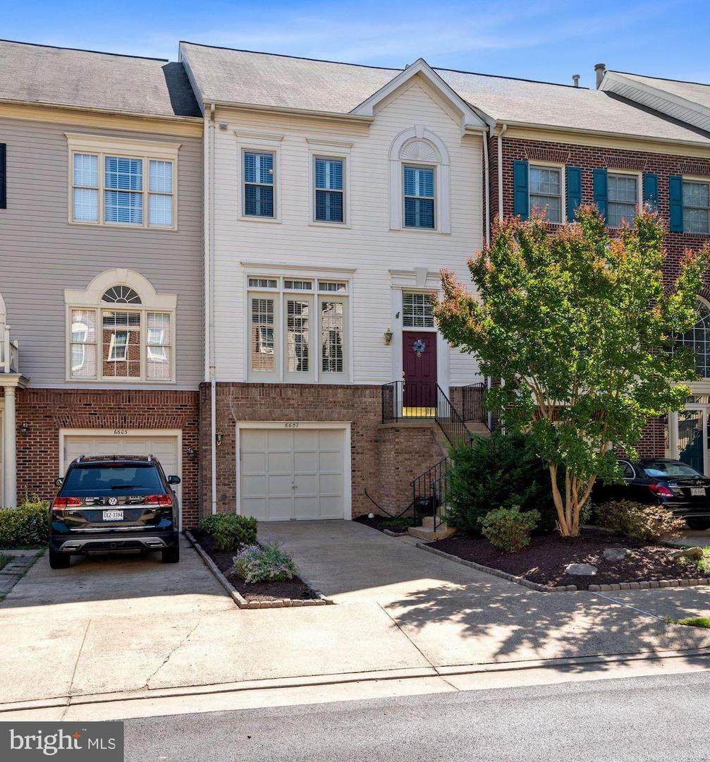 6607 Thurlton Drive - Photo 1