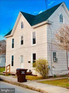208 1ST Street - Photo 1