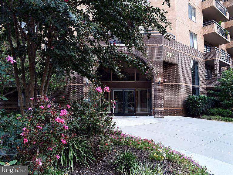 2111 Wisconsin Avenue - Photo 1