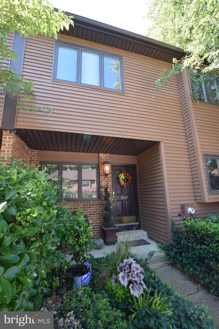 5543 Doral Drive - Photo 1