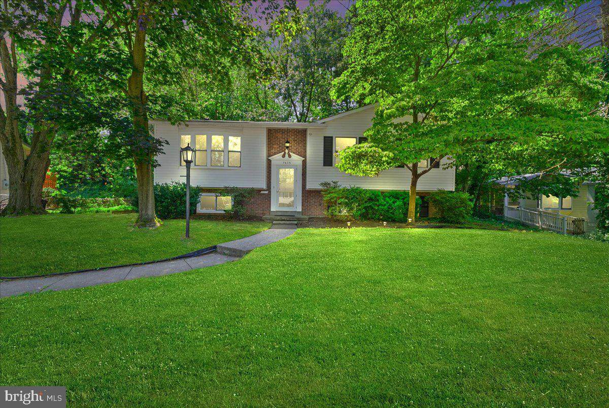 7615 Devries Drive - Photo 1