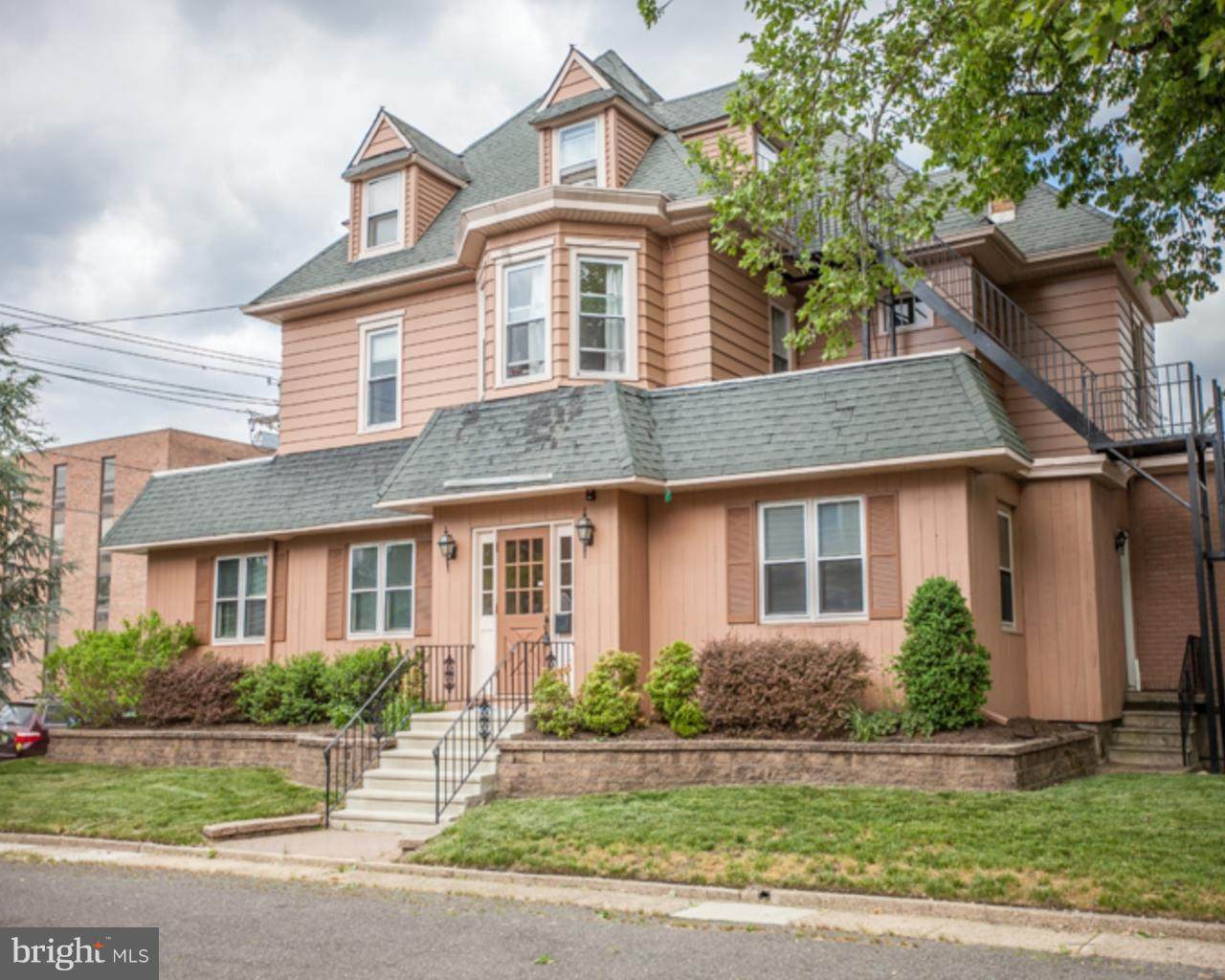 915 Haddon Avenue - Photo 1