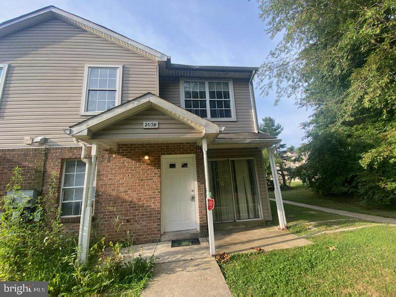 207-H Highland Boulevard - Photo 1
