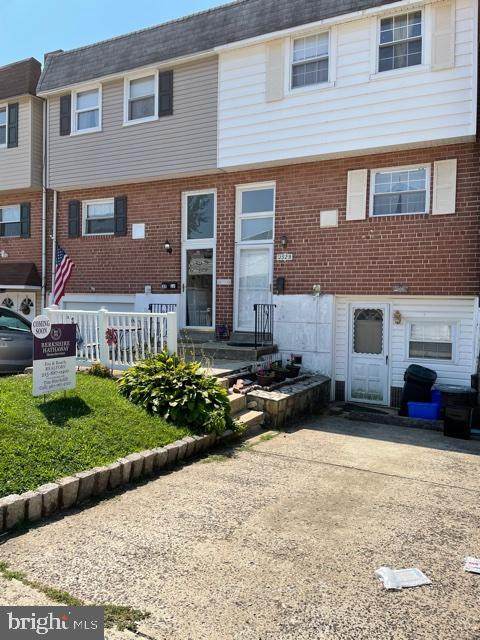 3529 Sussex - Photo 1