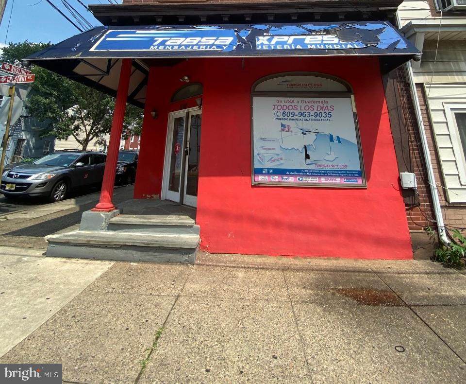 1100 Chestnut Avenue - Photo 1