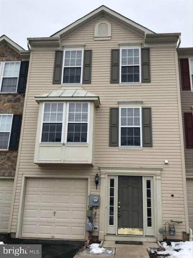 203 Windsor Court - Photo 1