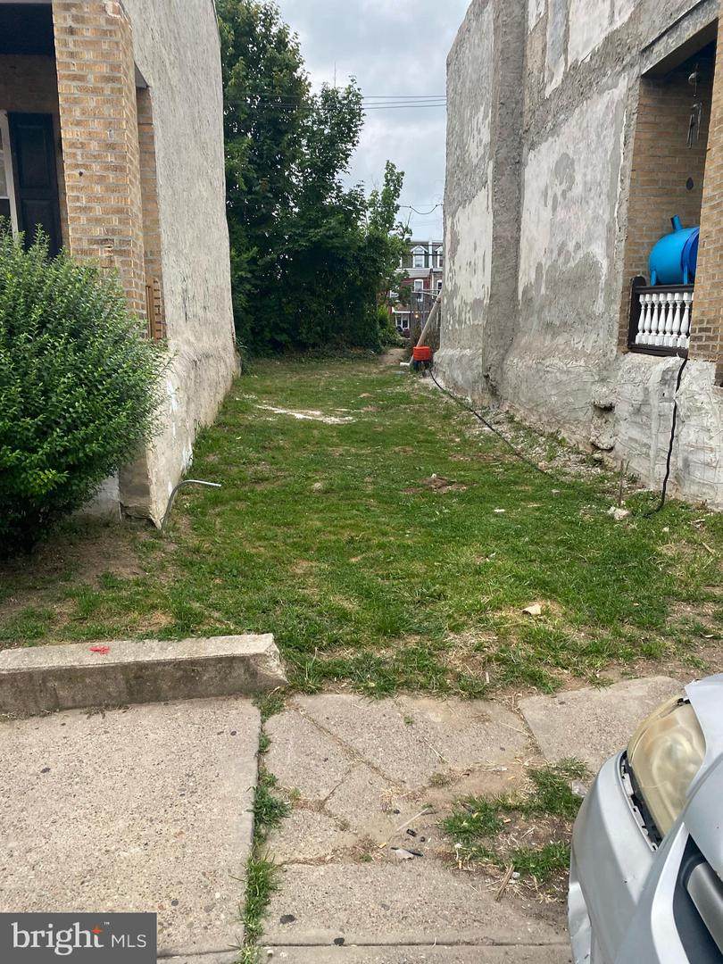 5574 Blakemore Street - Photo 1