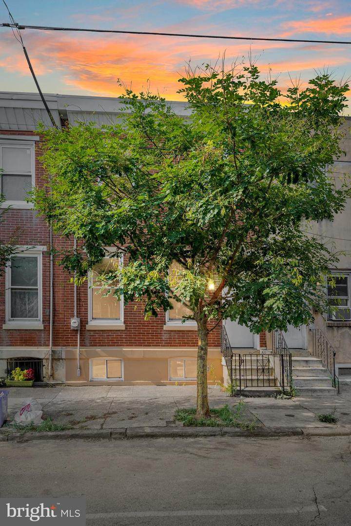 1738 Tasker Street - Photo 1
