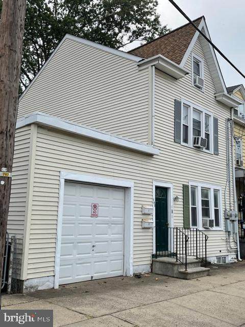 141 Lafayette - Photo 1