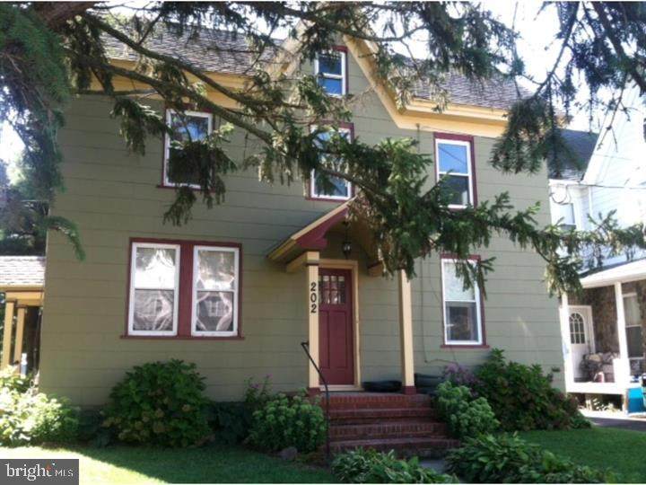 202 Broad Street - Photo 1