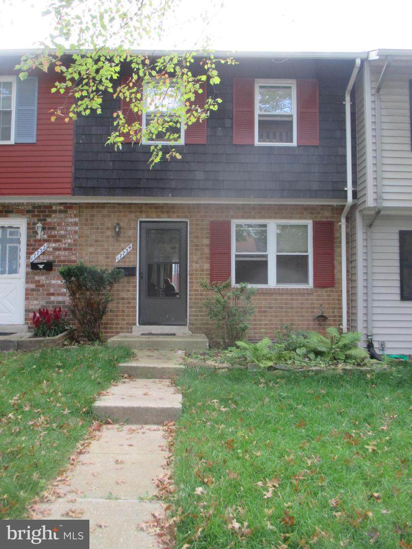 17734 Larchmont Terrace - Photo 1