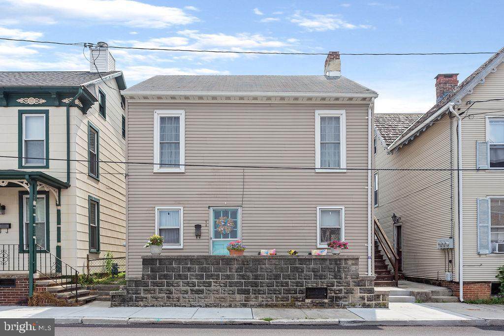23 Middle Street - Photo 1