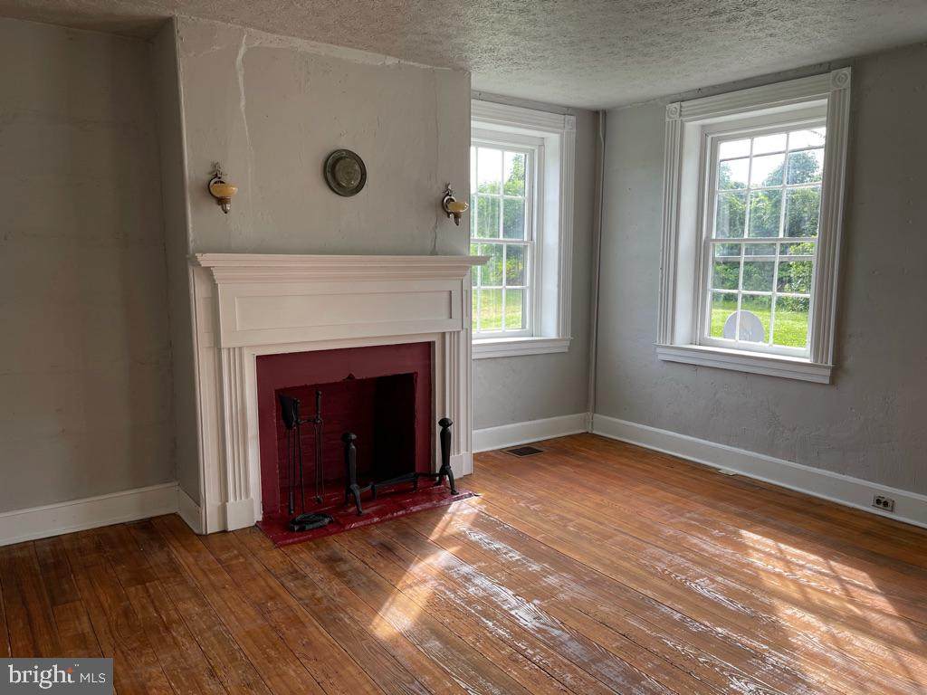 39 Eckman Lane - Photo 1