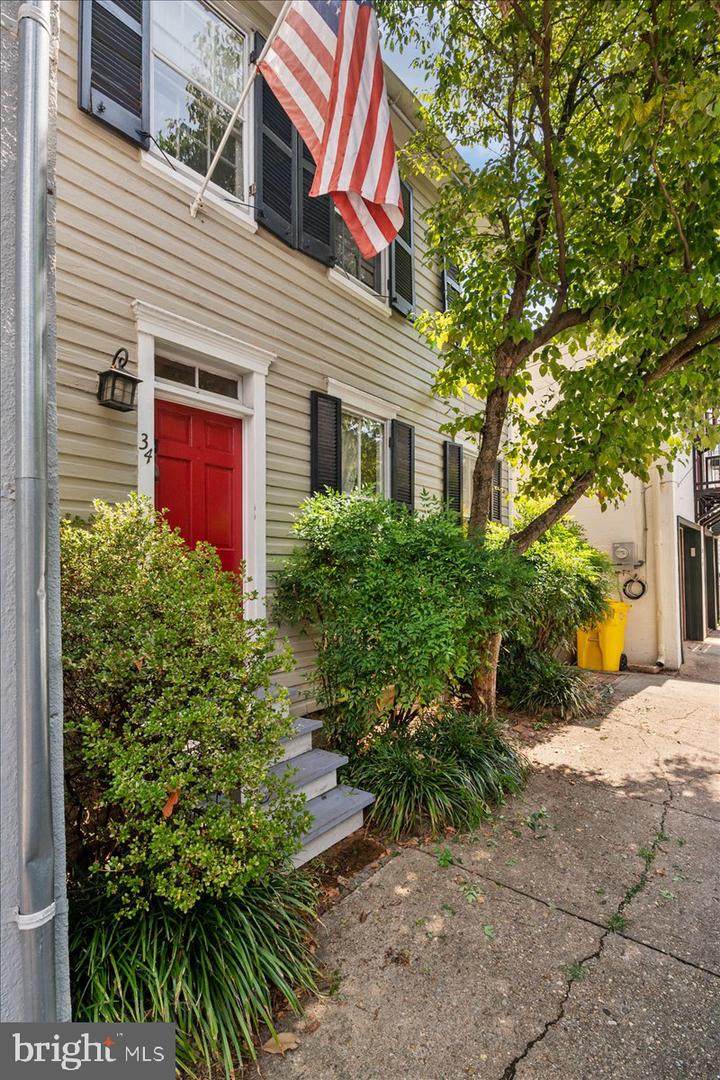 34 Cathedral Street - Photo 1