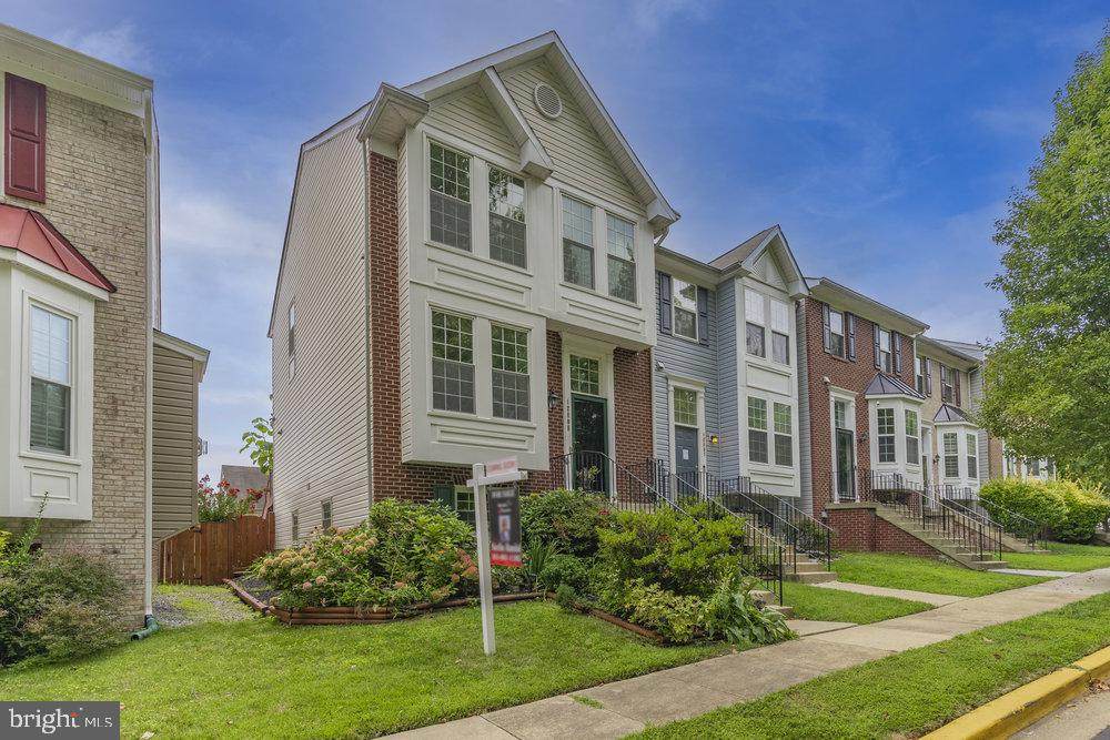 12809 Village Square Road - Photo 1