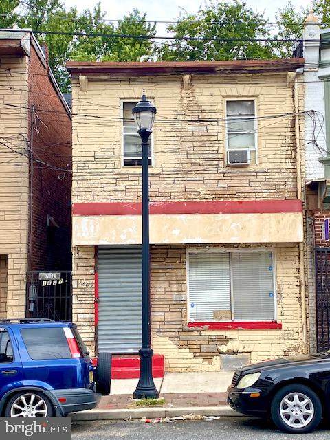1807 Broadway - Photo 1