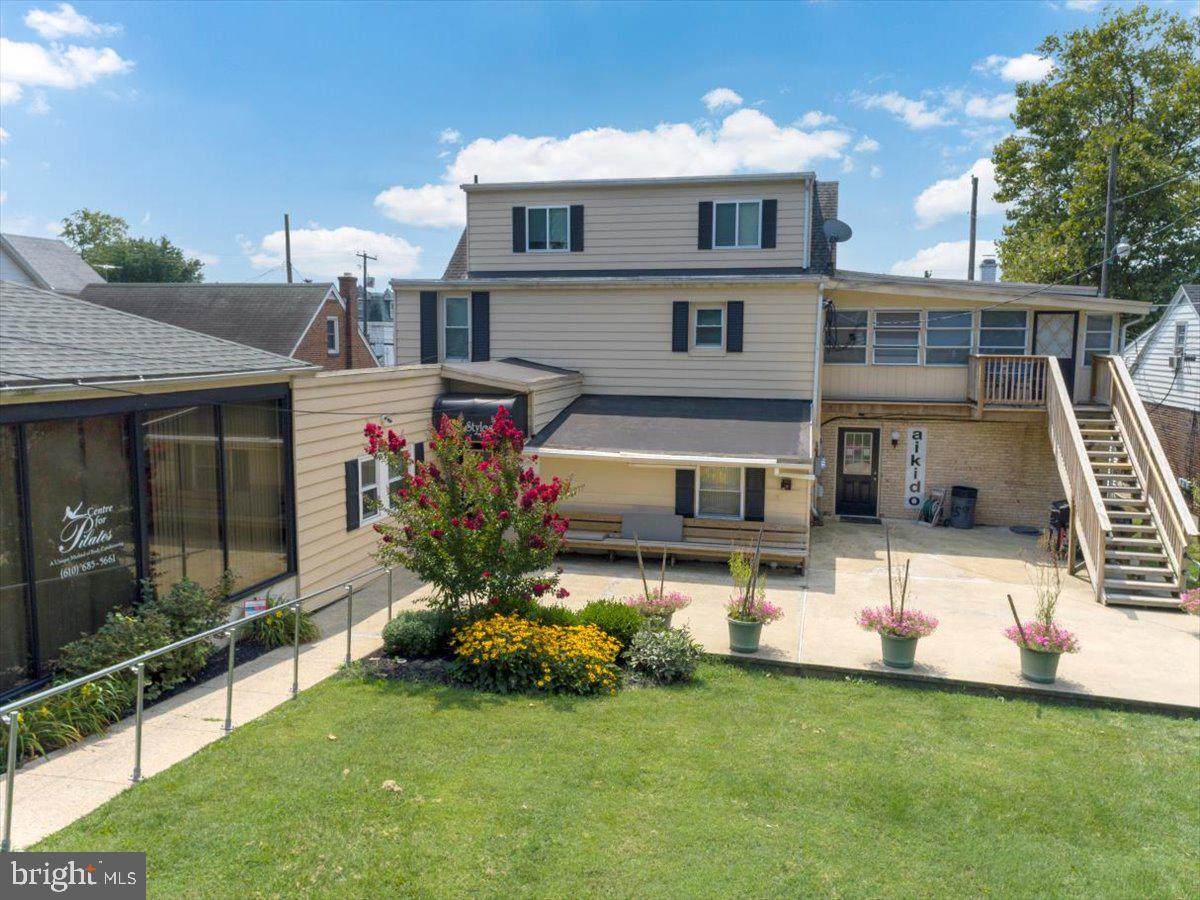 3459 Penn Ave - Photo 1