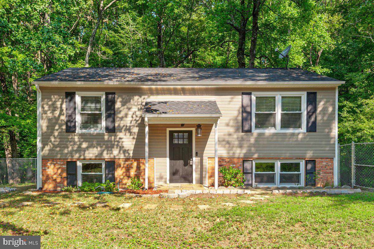6113 Oak Grove Drive - Photo 1