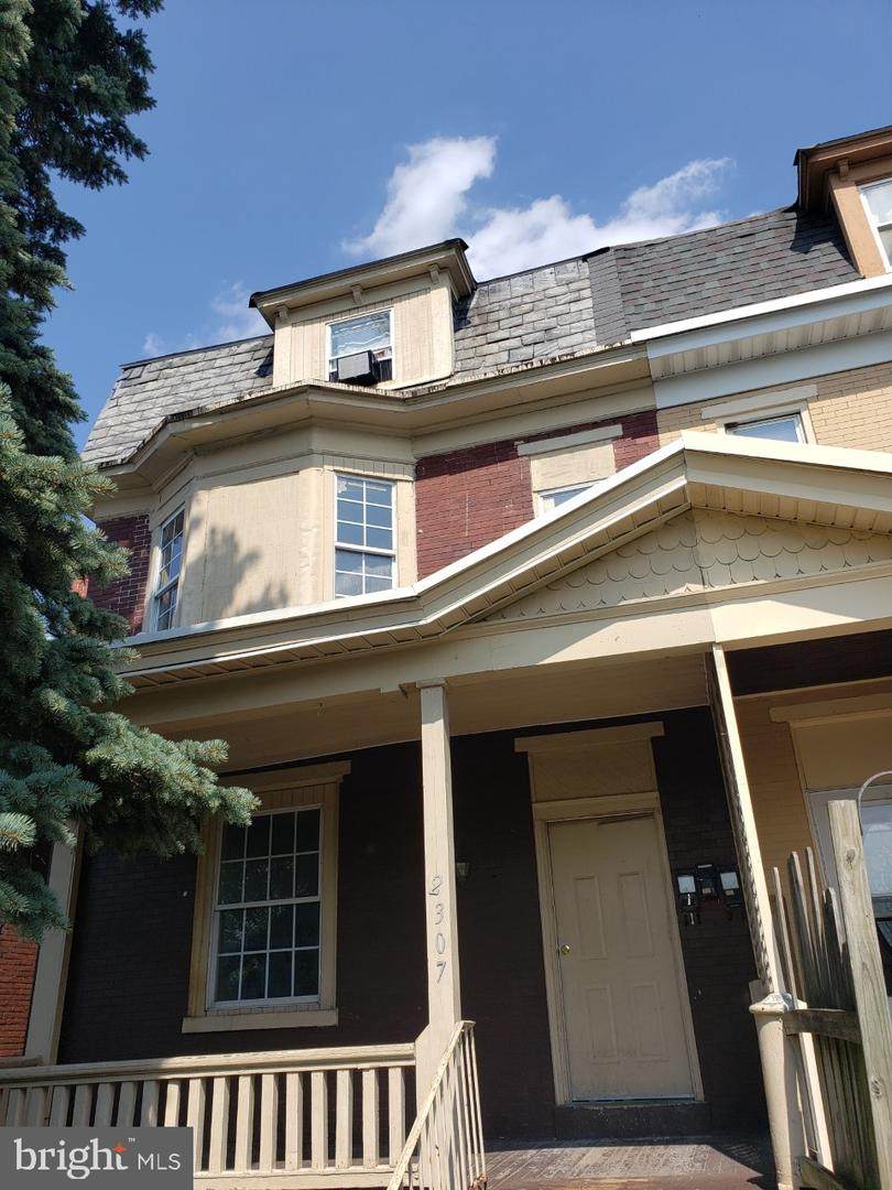 2307 5TH Street - Photo 1