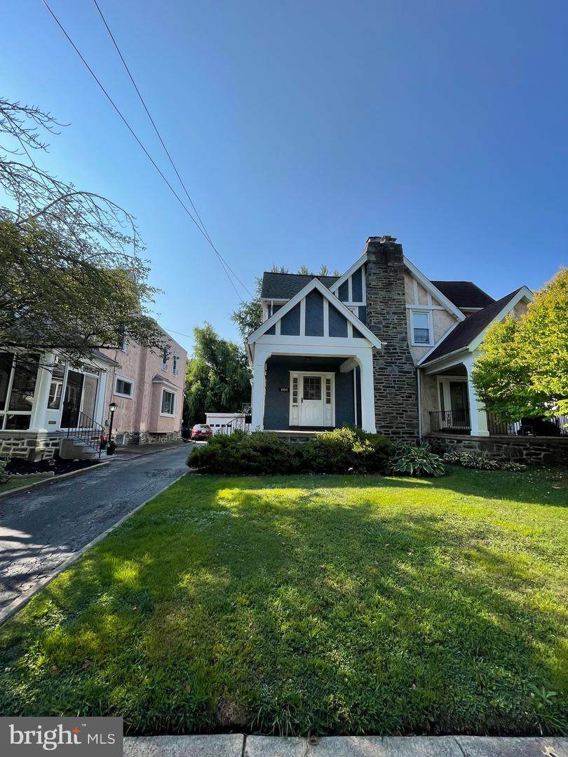 206 Plumstead Avenue - Photo 1