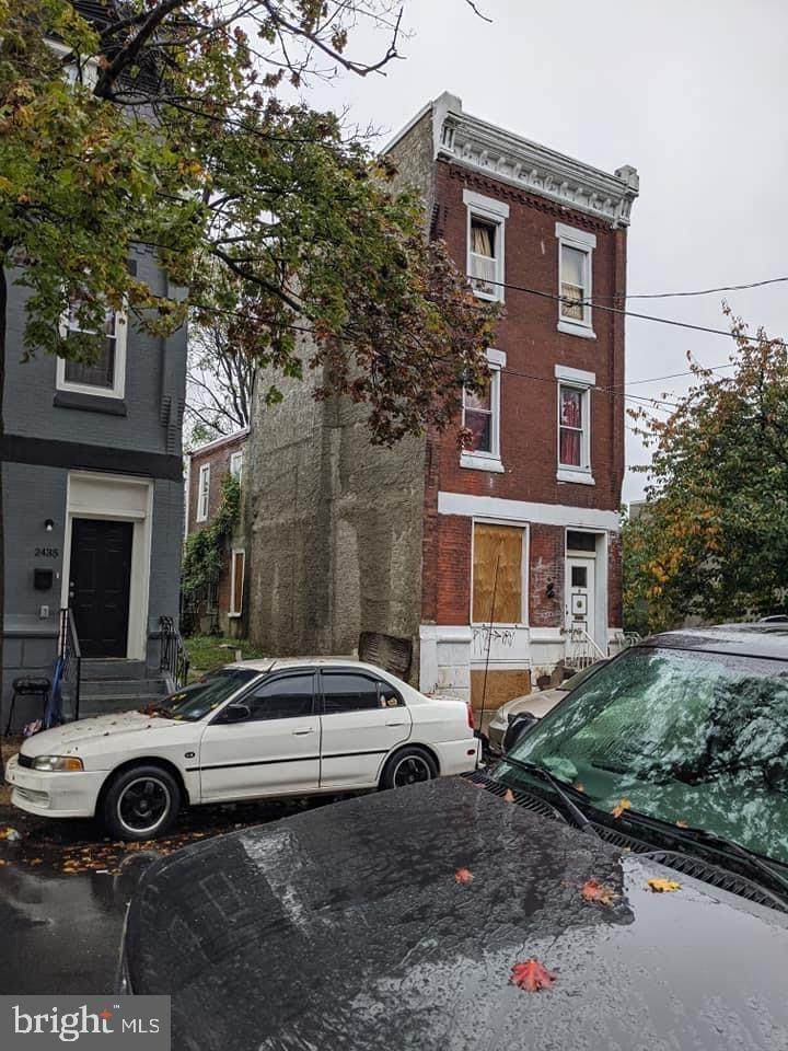 2431 19TH Street - Photo 1