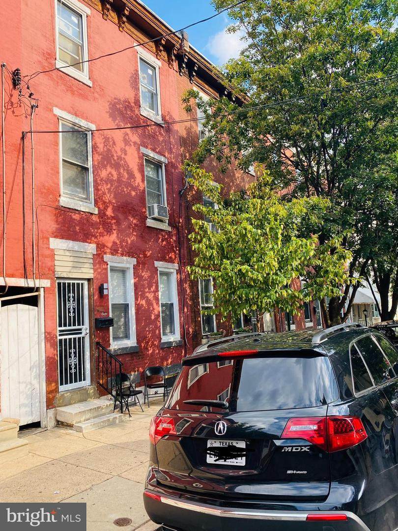 1717 Mascher Street - Photo 1