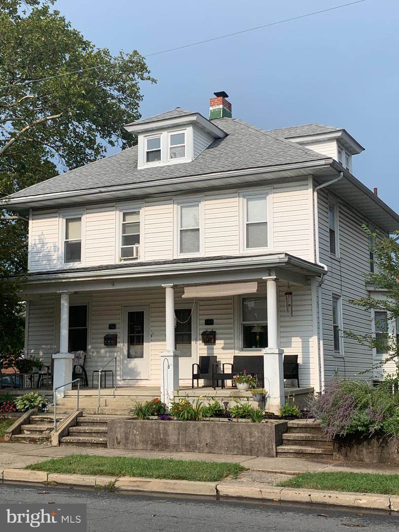 119 Woodside Ave - Photo 1