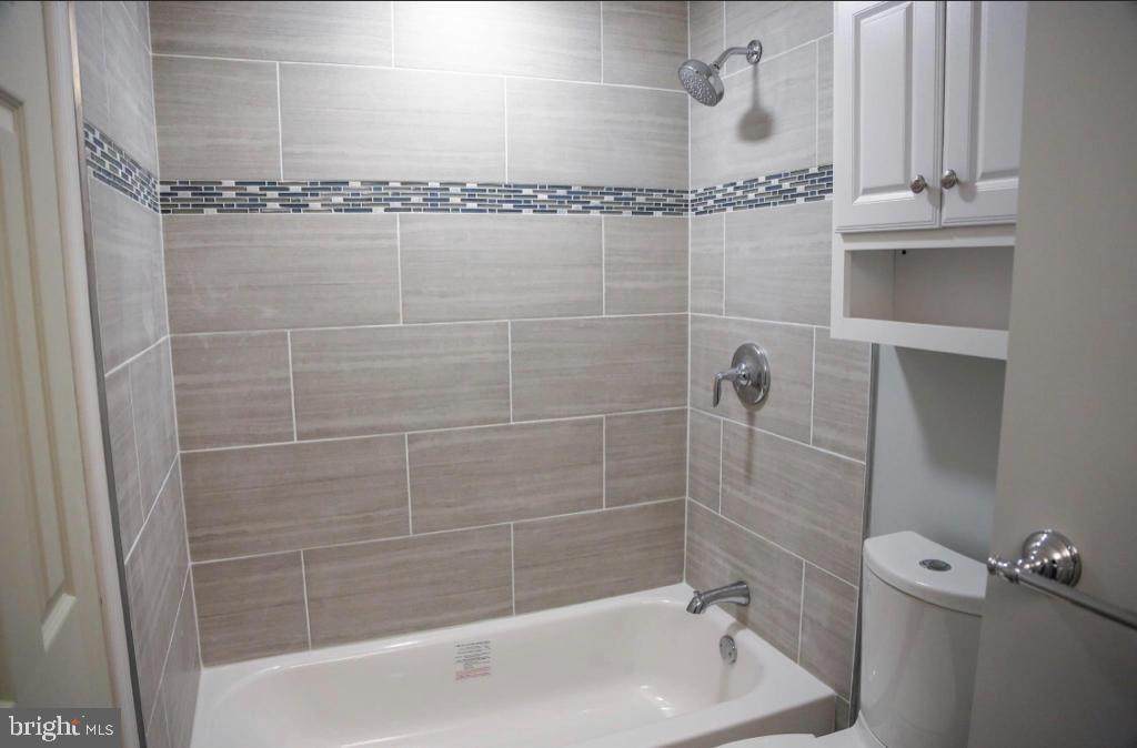 10216 Jeanes Street - Photo 1