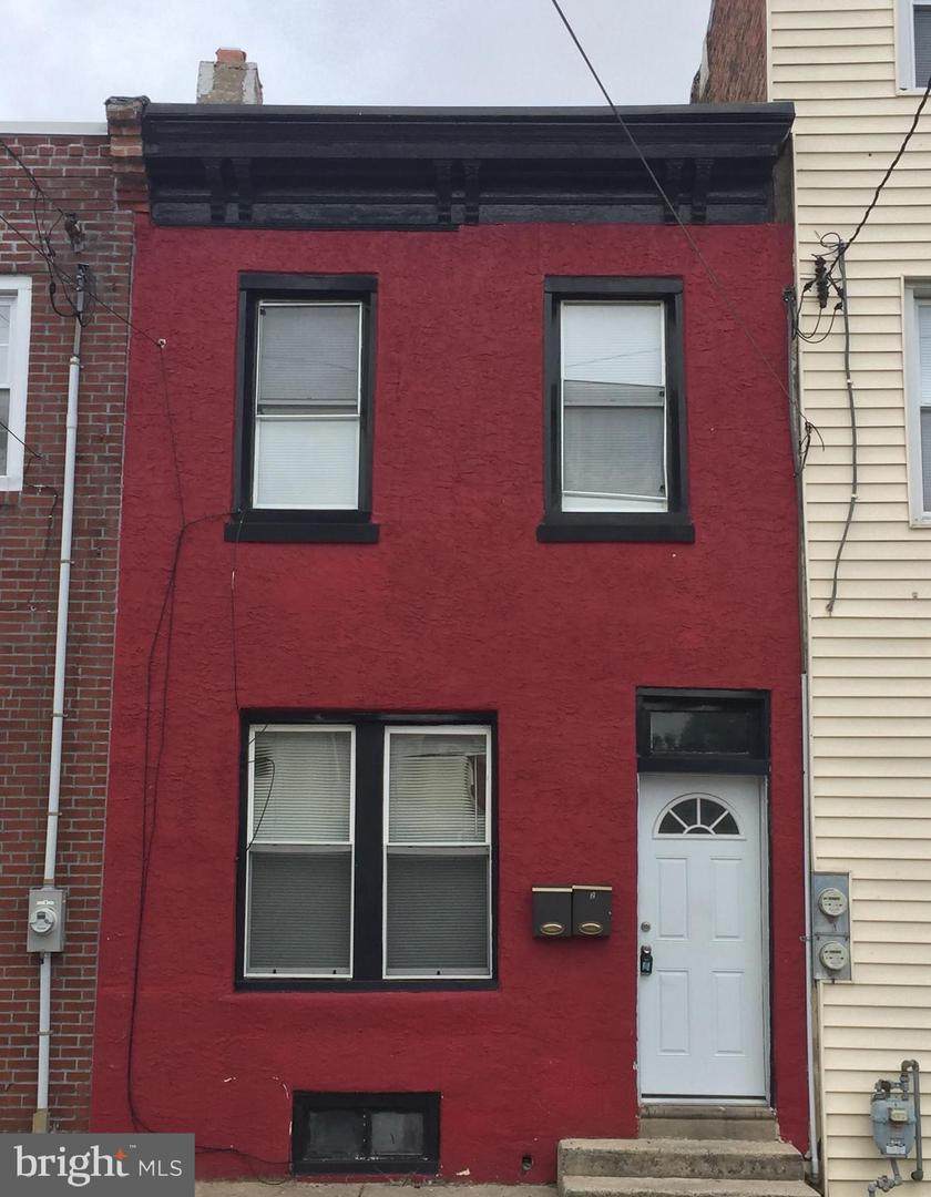 740 37TH Street - Photo 1
