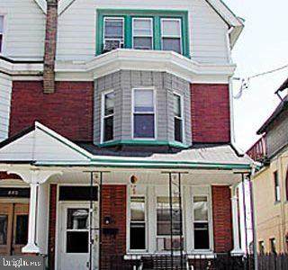 218 Osborne Street - Photo 1