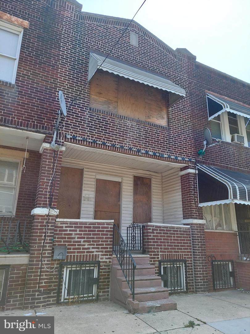 1343 Newkirk - Photo 1