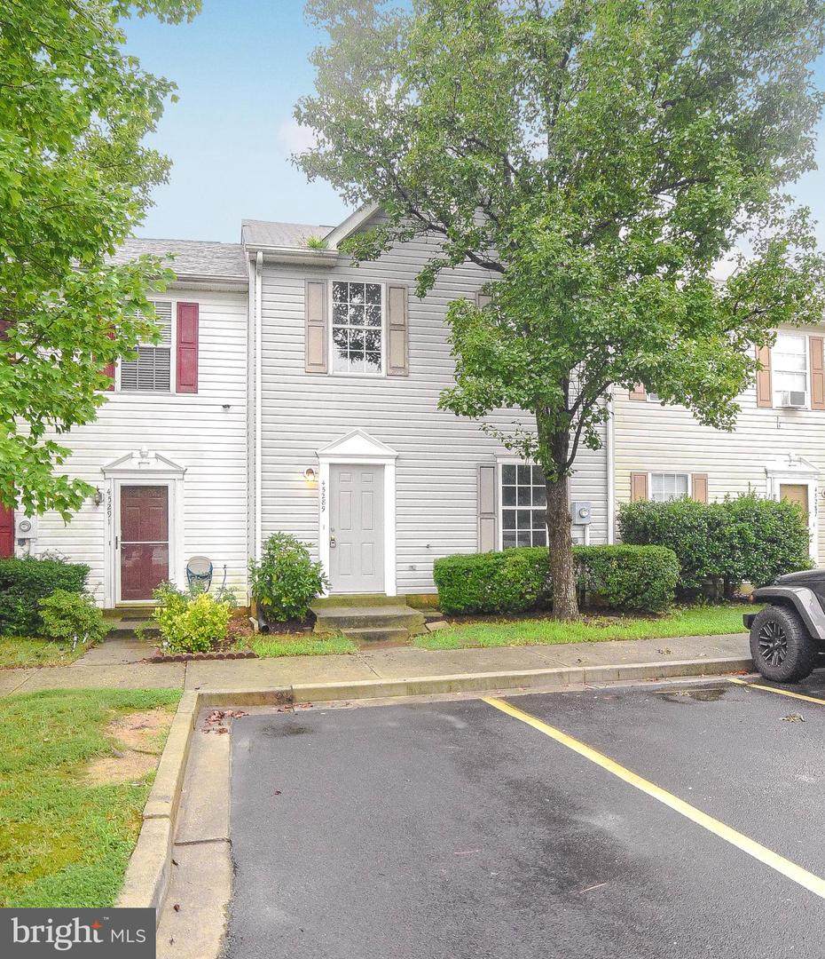45289 Rumsford Lane - Photo 1