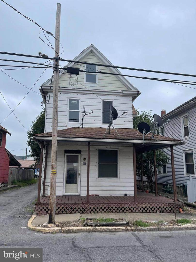 250 10TH Street - Photo 1