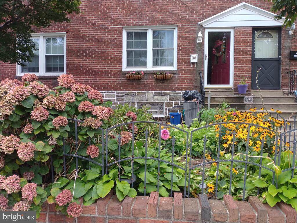 4314 Oakmont Street - Photo 1