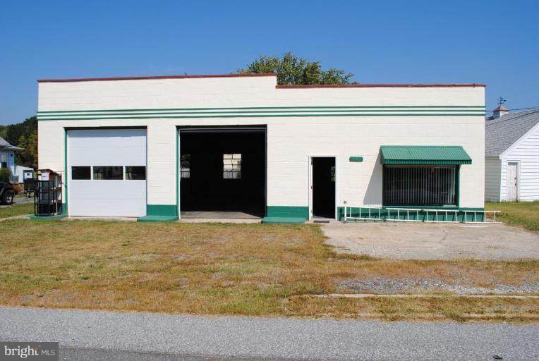 403 Old Ocean Gateway - Photo 1