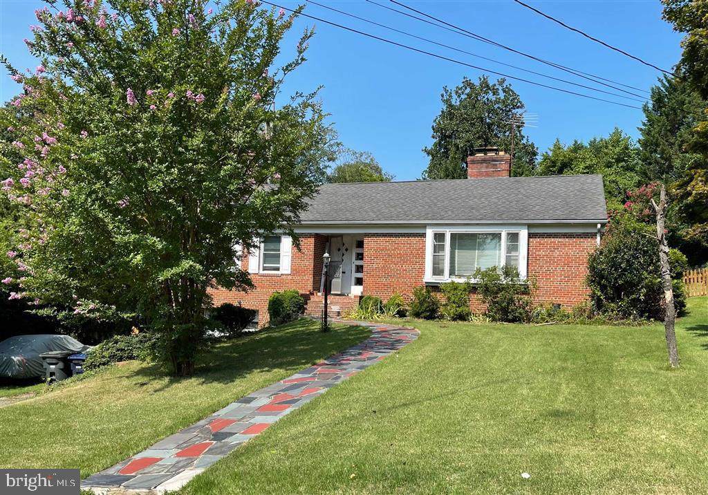 6820 32ND Street - Photo 1