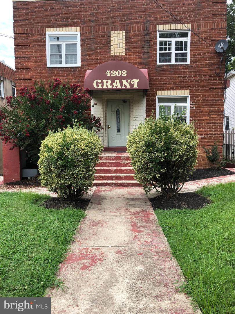 4202 Grant Street - Photo 1