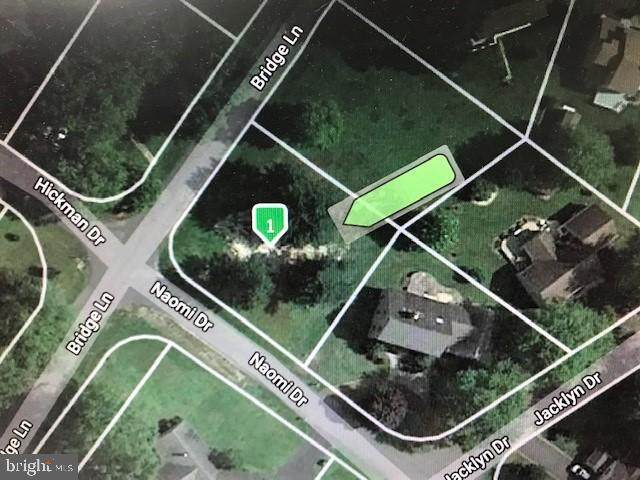 102 Naomi Drive - Photo 1