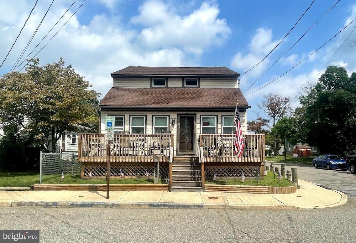 623 Butler - Photo 1