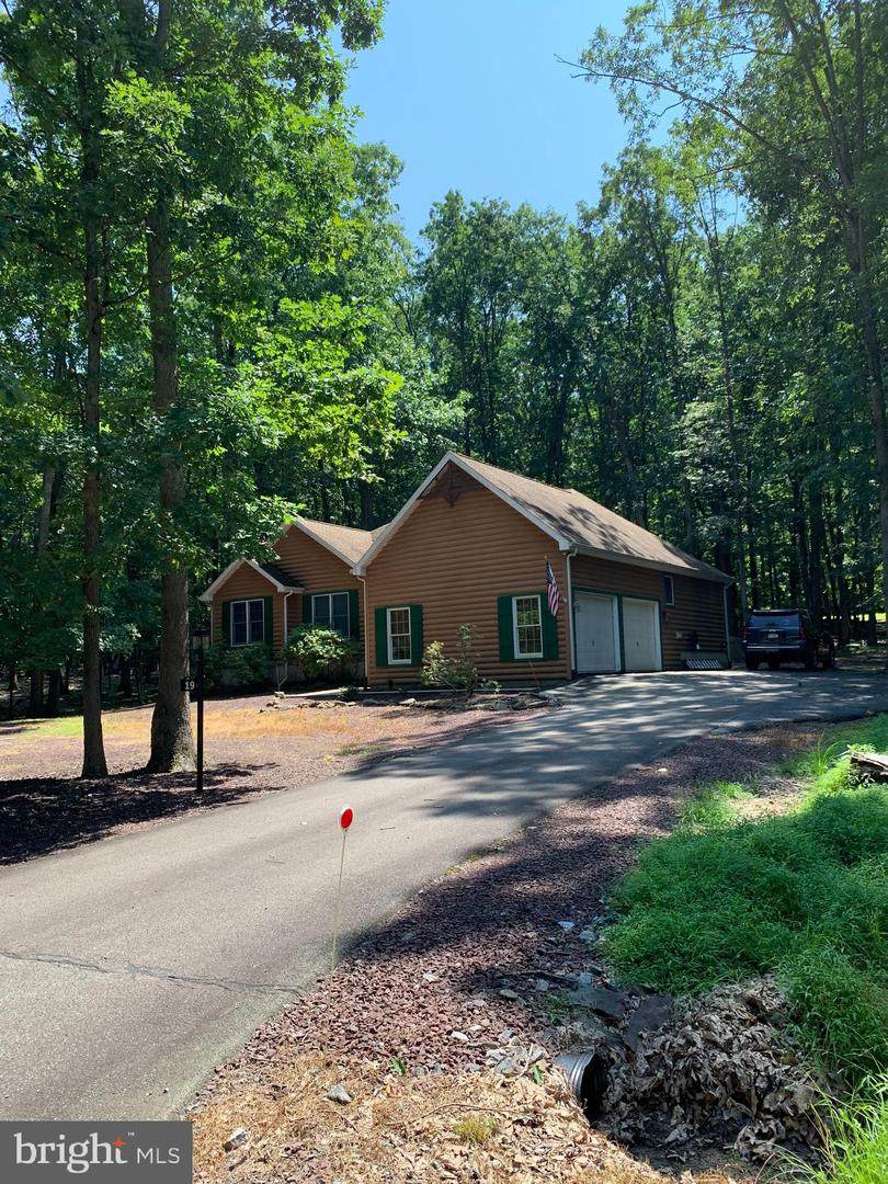19 Delaware Dr W - Photo 1